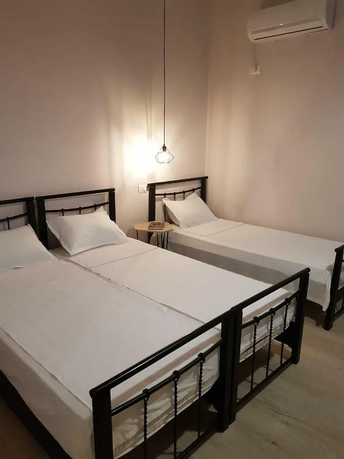 Dimitri Guest House Përmet 0*,