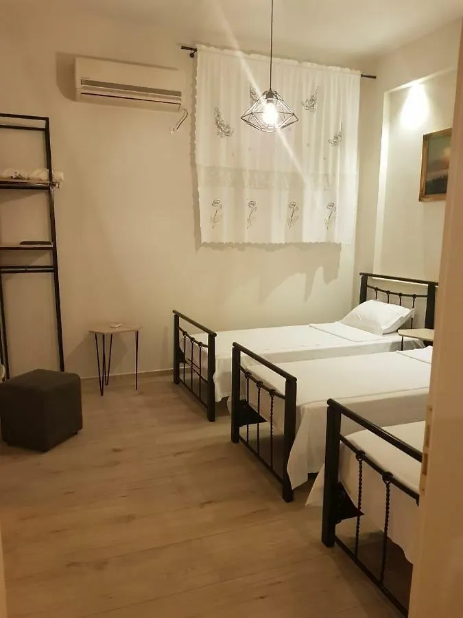 Dimitri Guest House Përmet
