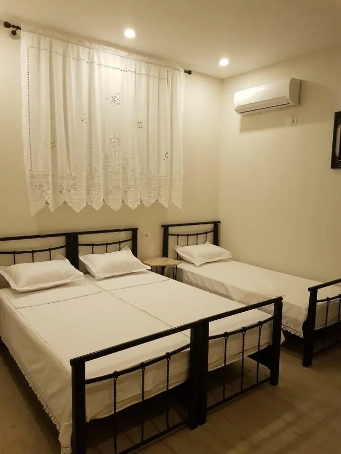 Dimitri Guest House Përmet